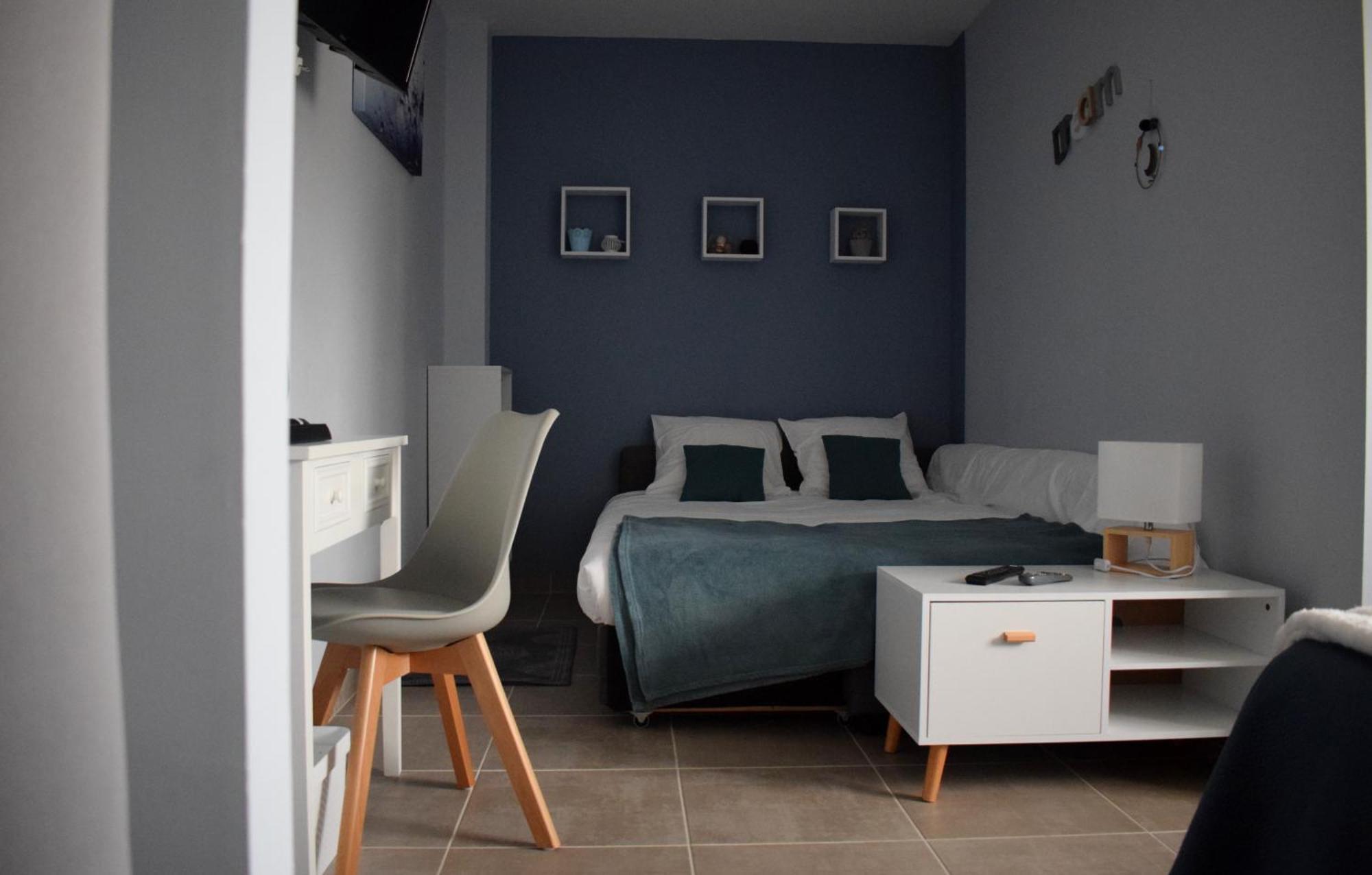 La Sarlamandre, Chambres Et Table D'Hotes Marcillac-Saint-Quentin 外观 照片