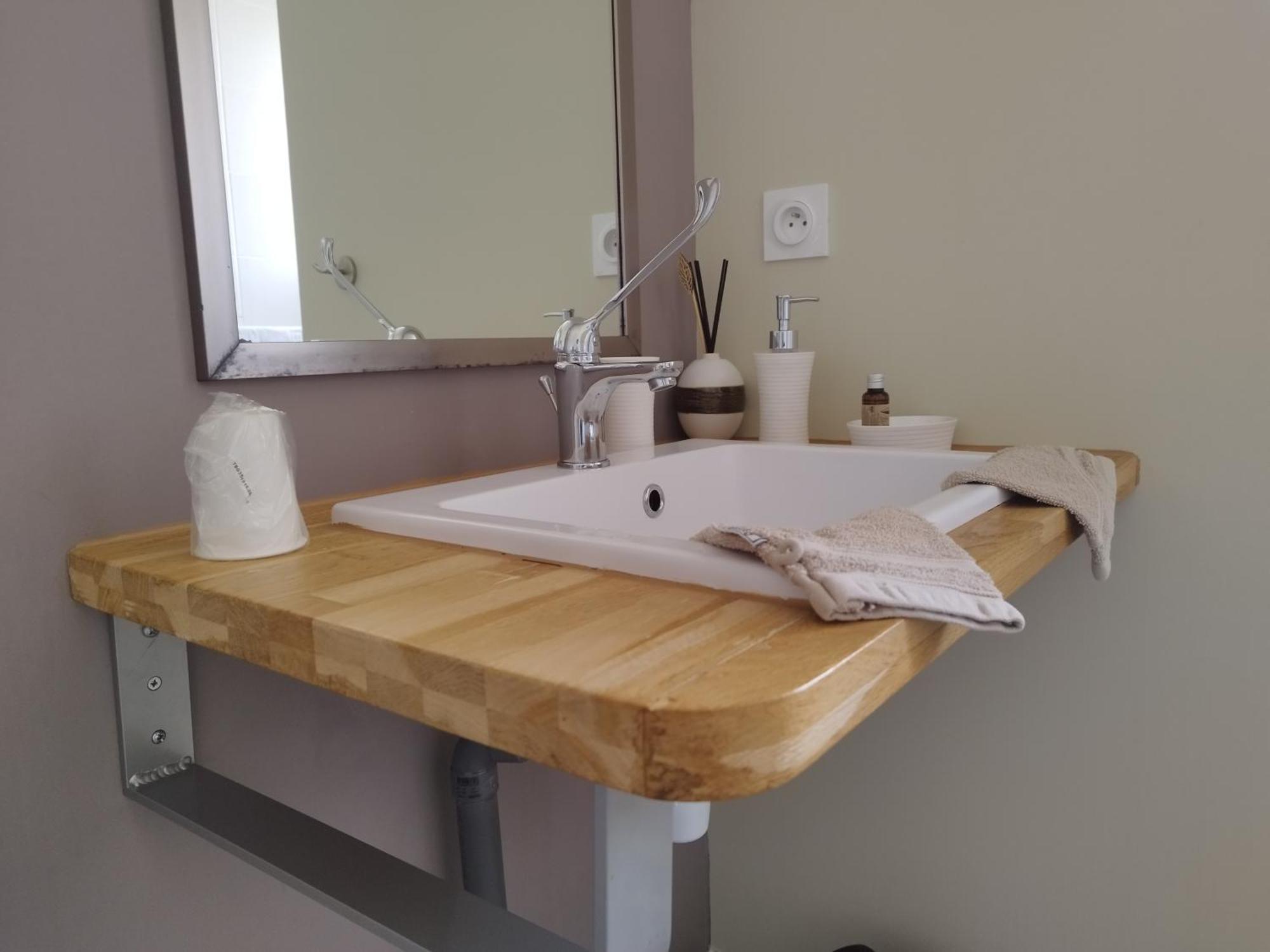 La Sarlamandre, Chambres Et Table D'Hotes Marcillac-Saint-Quentin 外观 照片