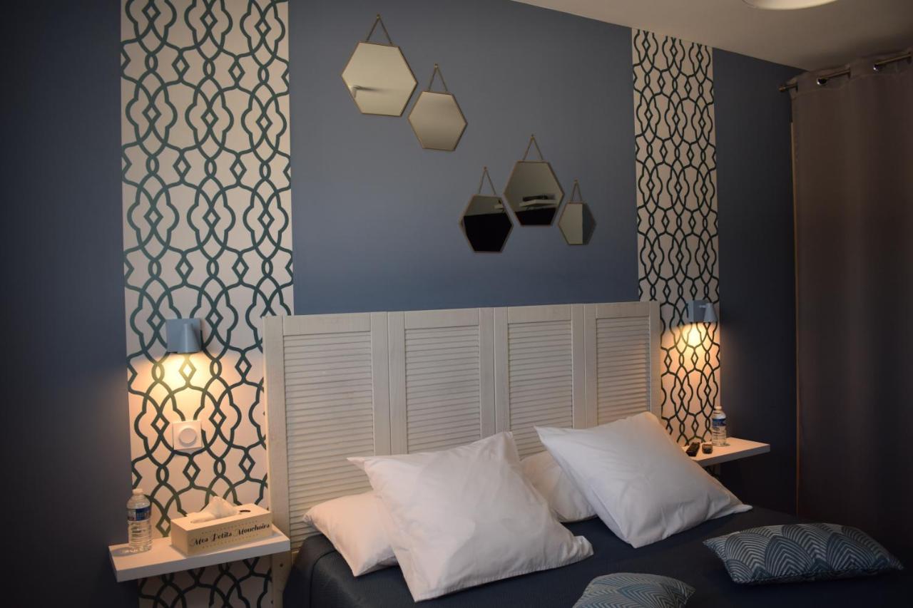 La Sarlamandre, Chambres Et Table D'Hotes Marcillac-Saint-Quentin 外观 照片